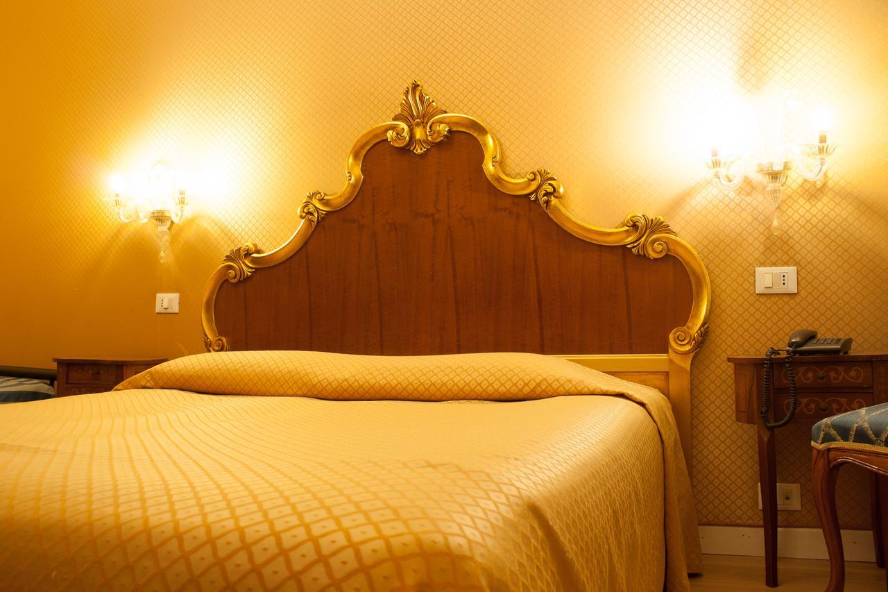 Canal Hotel Venezia